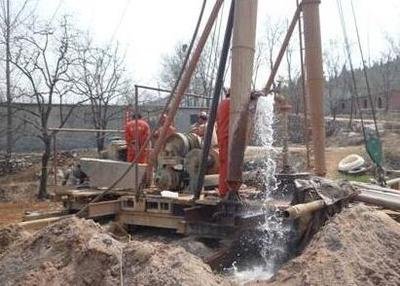 章丘打井 济南钻井队指导办理取水手续~